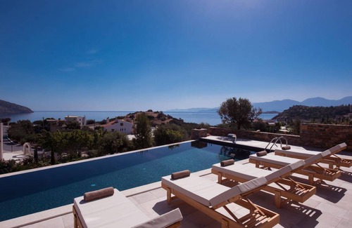 Agios Nikolaos House | 180 m² House ∙ 3 bedrooms ∙ 8 guests