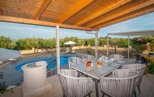 Lithakia Villa | 180 m² Villa ∙ 3 bedrooms ∙ 6 guests