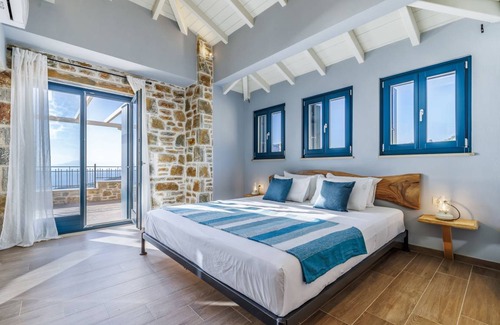 Glossa Villa | 180 m² Villa ∙ 4 bedrooms ∙ 8 guests