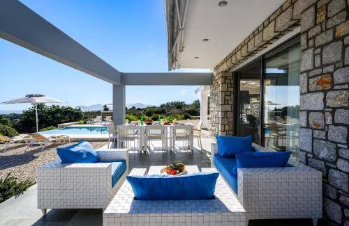 Afandou Villa | 180 m² Villa ∙ 4 bedrooms ∙ 8 guests