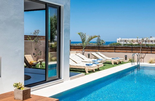 Galatas House | 185 m² House ∙ 5 bedrooms ∙ 11 guests