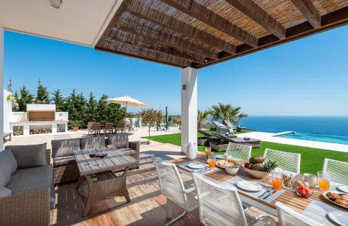 Kallithea Villa | 190 m² Villa ∙ 4 bedrooms ∙ 8 guests