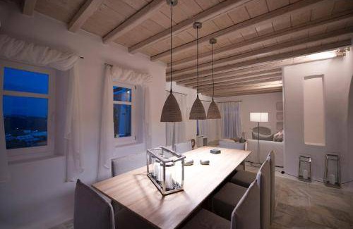 Psarou Villa | 191 m² Villa ∙ 4 bedrooms ∙ 8 guests