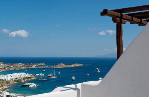 Psarou Villa | 191 m² Villa ∙ 4 bedrooms ∙ 8 guests