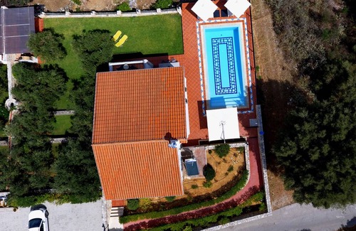 Filippos Villa | 192 m² Villa ∙ 4 bedrooms ∙ 7 guests
