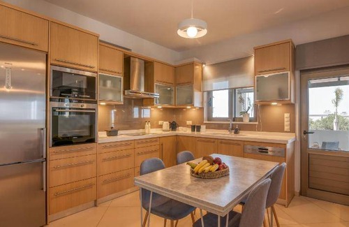 Gerani Villa | 195 m² Villa ∙ 4 bedrooms ∙ 9 guests