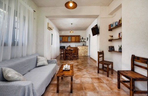 Marathias Apartment | 2-Bedroom Apartment A1 (GF) - Anatoli Apartments