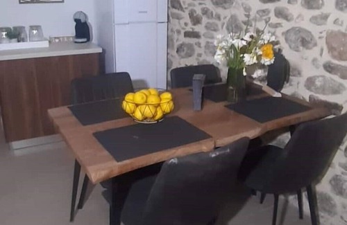 Pombia House | 2 Bedrooms Private Vacation Home In Ηρακλειο