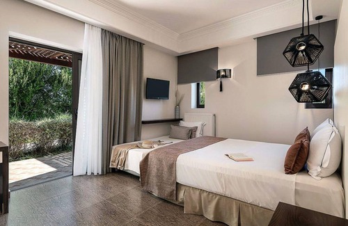Platanias Town House | 200 m² Farmhouse ∙ 4 bedrooms ∙ 8 guests