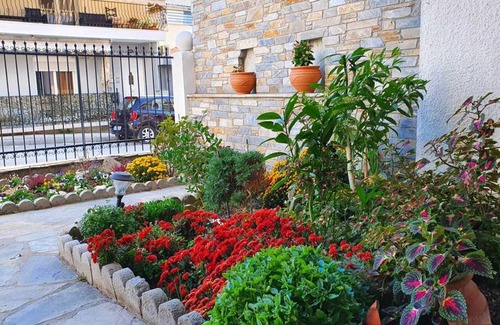 Volos City Centre House | 200 m² House ∙ 3 bedrooms ∙ 8 guests