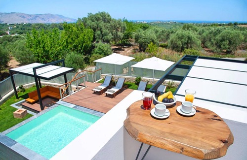 Kavallos House | 200 m² House ∙ 4 bedrooms ∙ 12 guests