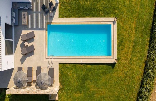Kos House | 200 m² House ∙ 4 bedrooms ∙ 8 guests