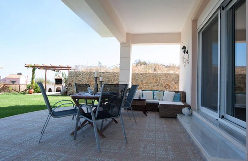 Mathes House | 200 m² House ∙ 4 bedrooms ∙ 10 guests