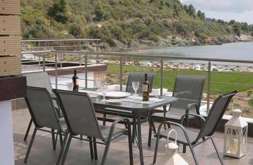 Sithonia Resort | 200 m² Resort ∙ 3 bedrooms ∙ 6 guests