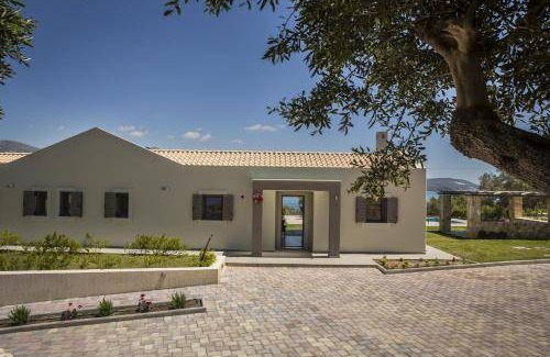 Kefalonia Resort | 200 m² Resort ∙ 5 bedrooms ∙ 12 guests