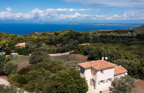 Kavallos Villa | 200 m² Villa ∙ 2 bedrooms ∙ 4 guests