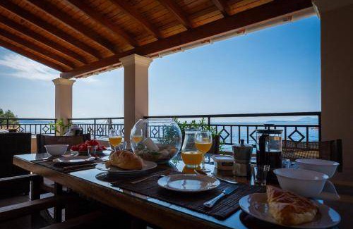 Katavolos Villa | 200 m² Villa ∙ 3 bedrooms ∙ 7 guests