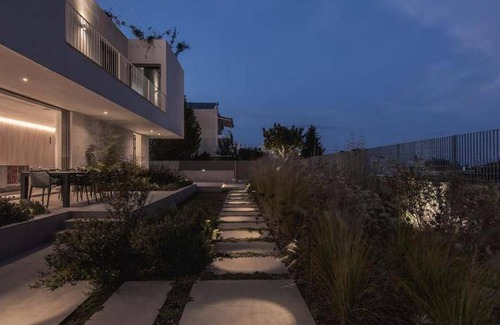 Spata-Artemida Villa | 200 m² Villa ∙ 4 bedrooms ∙ 9 guests