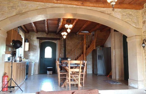 Margarites Villa | 200 m² Villa ∙ 4 bedrooms ∙ 10 guests