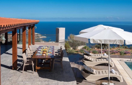 Agia Pelagia Villa | 200 m² Villa ∙ 4 bedrooms ∙ 9 guests