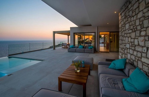 Mpogdanatika Villa | 200 m² Villa ∙ 4 bedrooms ∙ 8 guests