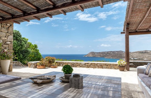 Elia Villa | 200 m² Villa ∙ 5 bedrooms ∙ 10 guests