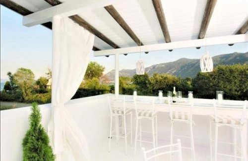 Molos-Agios Konstantinos Villa | 200 m² Villa ∙ 5 bedrooms ∙ 12 guests