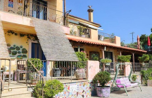 Achladies Apartment | 220 m² Apartment ∙ 5 bedrooms ∙ 8 guests