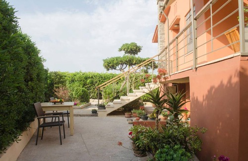 Daratsos House | 220 m² House ∙ 5 bedrooms ∙ 5 guests
