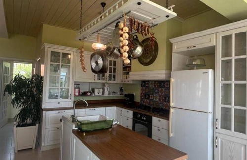 Drama Villa | 220 m² Villa ∙ 4 bedrooms ∙ 8 guests