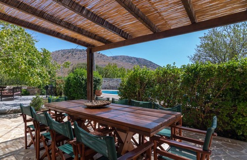 Impros Villa | 220 m² Villa ∙ 5 bedrooms ∙ 10 guests