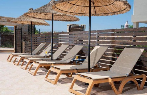 Agkisaras Hotel | 230 m² Hotel ∙ 5 bedrooms ∙ 12 guests