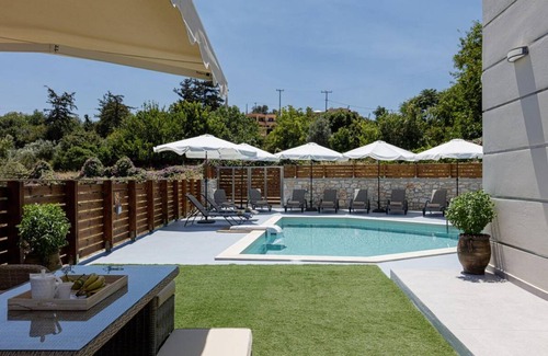 Perama Villa | 235 m² Villa ∙ 5 bedrooms ∙ 10 guests