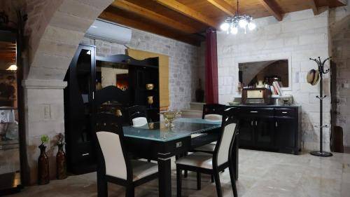 Kappariana Villa | 240 m² Villa ∙ 3 bedrooms ∙ 6 guests