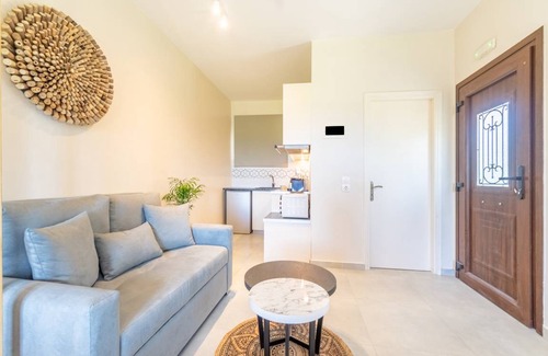 Almiros Beach Apartment | 25 m² Studio flat ∙ 1 bedroom ∙ 3 guests
