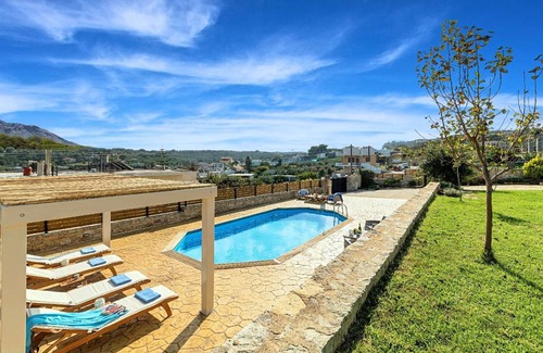 Episkopi Apartment | 250 m² Apartment ∙ 5 bedrooms ∙ 16 guests