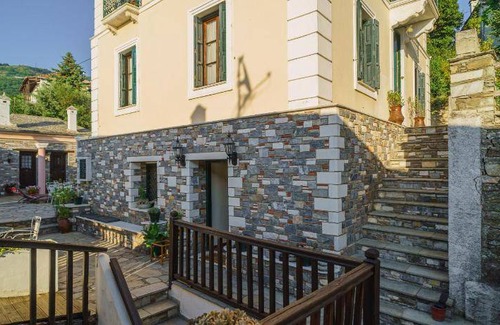 Portaria Hotel | 250 m² Hotel ∙ 5 bedrooms ∙ 127 guests