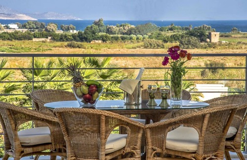 Tingaki House | 250 m² House ∙ 4 bedrooms ∙ 12 guests