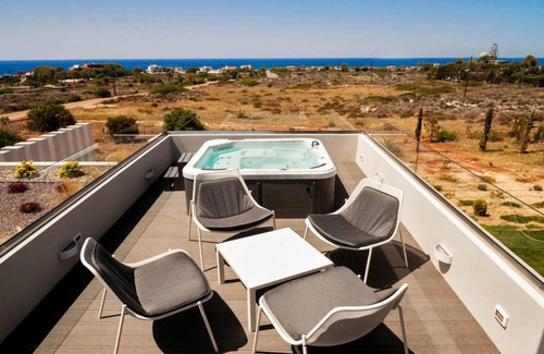 Stavros Villa | 250 m² Villa ∙ 4 bedrooms ∙ 8 guests