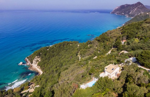 Sinarades Villa | 250 m² Villa ∙ 4 bedrooms ∙ 10 guests
