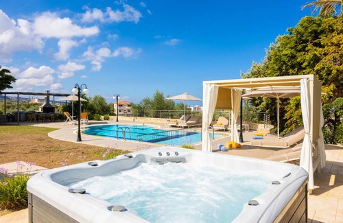 Kirianna Villa | 255 m² Villa ∙ 5 bedrooms ∙ 9 guests