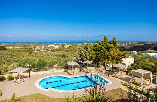 Kirianna Villa | 255 m² Villa ∙ 5 bedrooms ∙ 9 guests