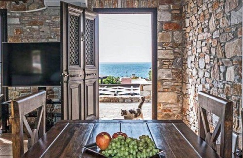 Megas Gialos House | 265 m² House ∙ 5 bedrooms ∙ 10 guests