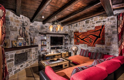 Pombia Villa | 270 m² Villa ∙ 4 bedrooms ∙ 10 guests