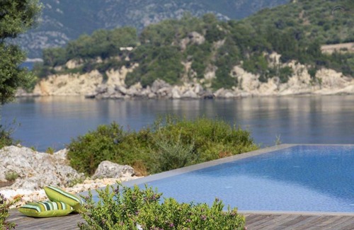 Evgiros House | 272 m² House ∙ 7 bedrooms ∙ 18 guests