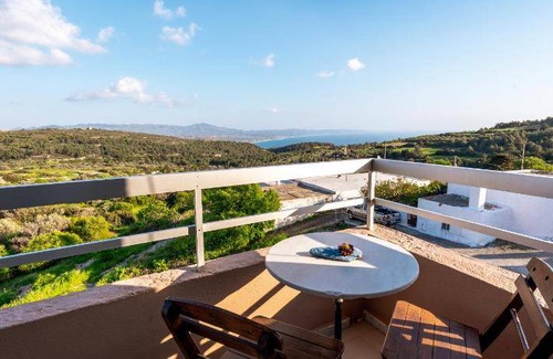 Monolithos Apartment | 28 m² Serviced apartment ∙ 127 guests