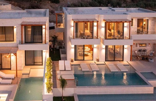 Limeniskos Apartment | 280 m² Apartment ∙ 7 bedrooms ∙ 16 guests