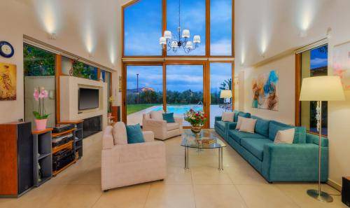 Nafplio Villa | 280 m² Villa ∙ 3 bedrooms ∙ 10 guests