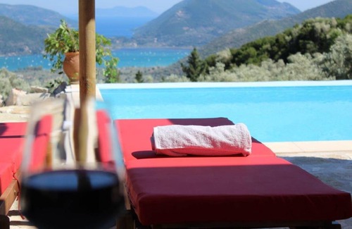 Nidri House | 290 m² House ∙ 3 bedrooms ∙ 9 guests