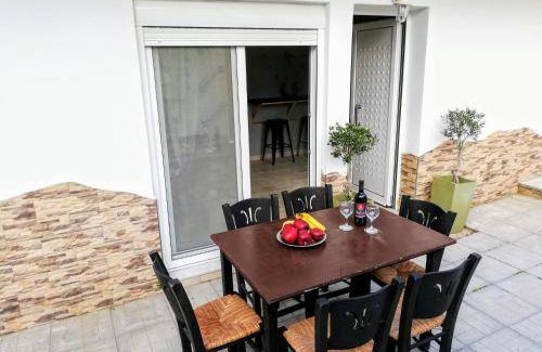 Rhodes Town Apartment | 30 m² Apartment ∙ 3 bedrooms ∙ 10 guests